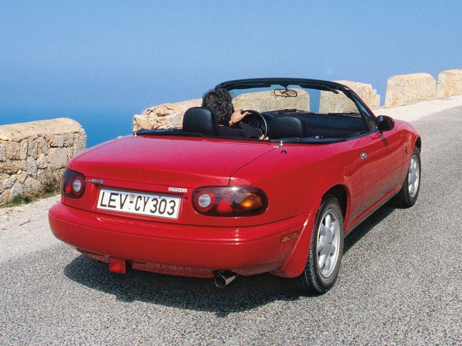  Mazda MX-5 (NA) 1989 года  (фото 26 из 30)